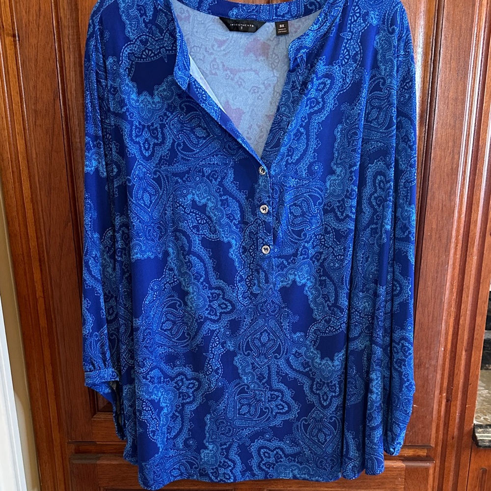 Investments Blue Paisley V-Neck Blouse